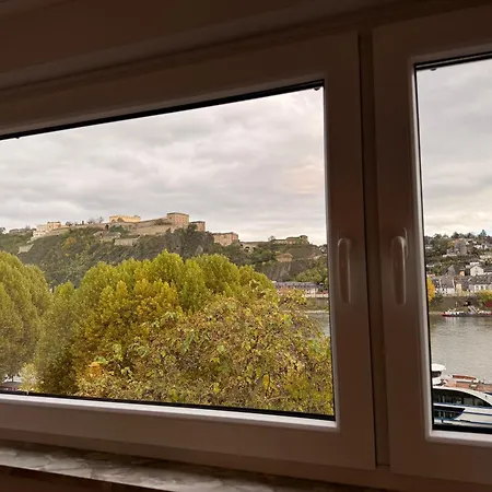 Skylight I Ausblick, Snacks, Ambilight & Boxspringbett Apartament