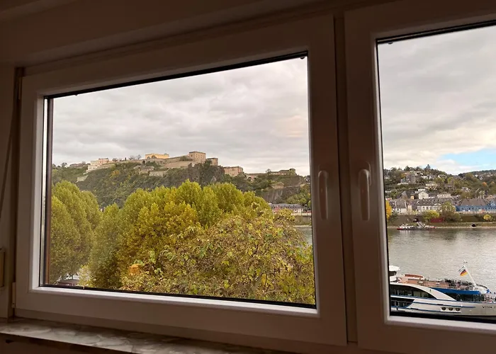 Rheinblick-apartment Snacks, Ambilight & Boxspringbett Appartement